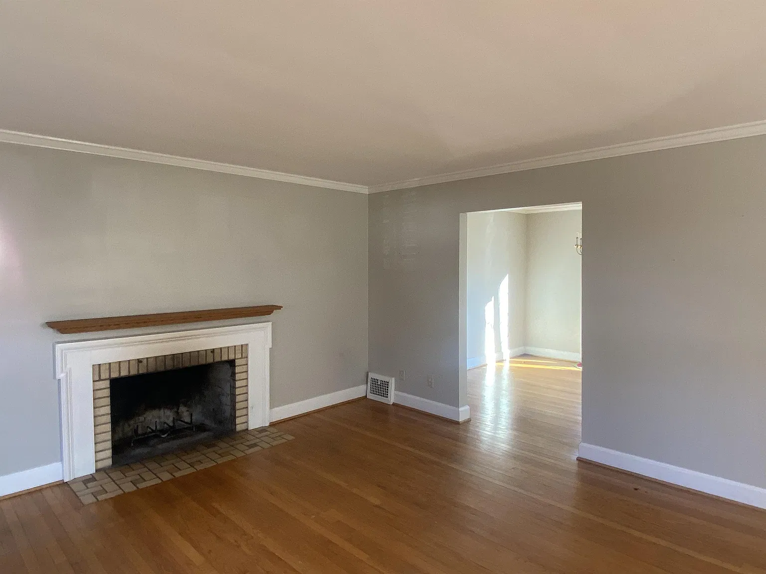 1611 Ferndale Place - 1 — Photo 3