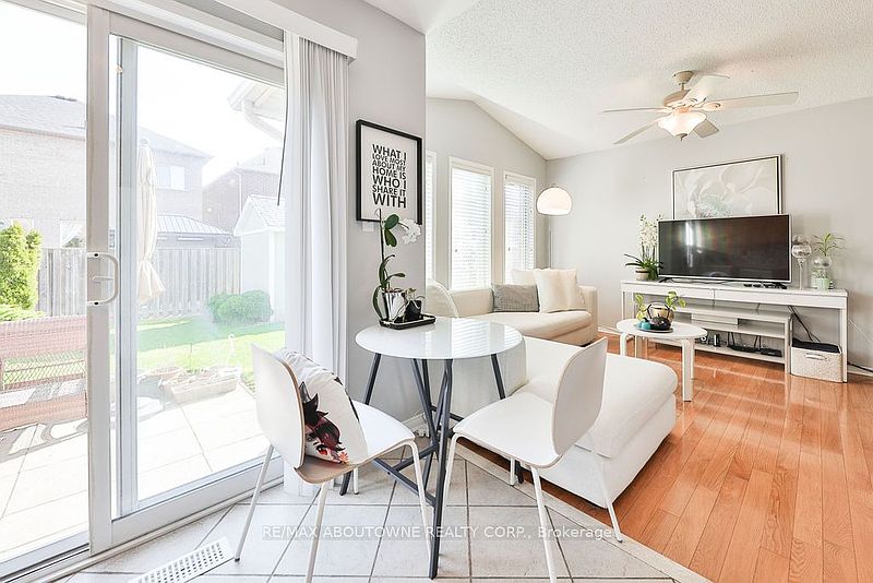 Burlington House for rent - 3 Bedrooms — photo 11