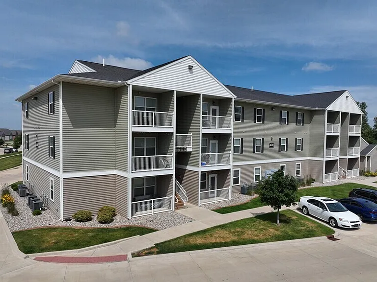 The Legends Apartments — Photo 24