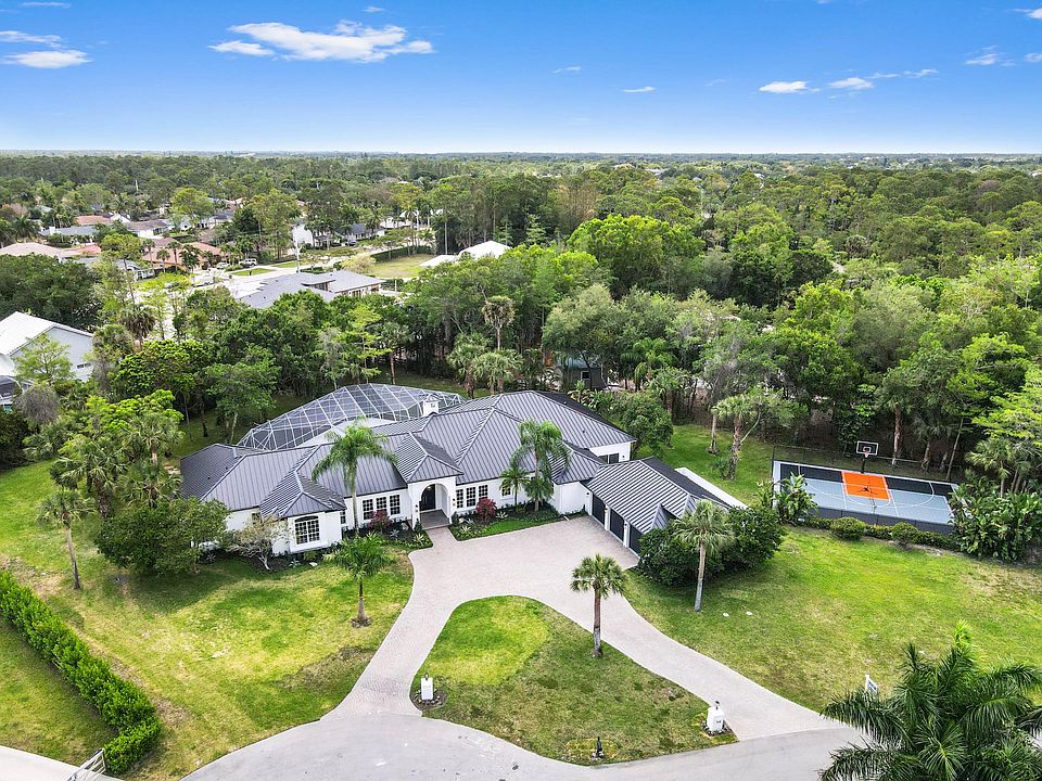 1st image of 728 Deerwood Court