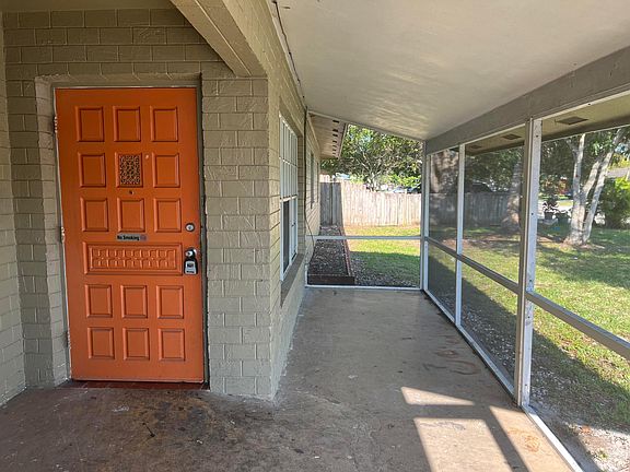 4th image of 2414 Royal Palm Drive