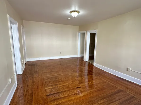 1499 Ella T Grasso Blvd, New Haven, CT