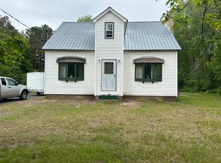 159 Rand Hill Rd, Morrisonville, NY 12962