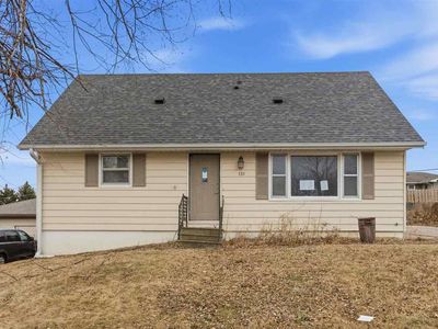 131 Red Wing Rd SW, Cedar Rapids, IA, 52404