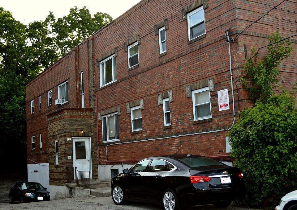 1st image of 948 Ludlow Ave APT 6