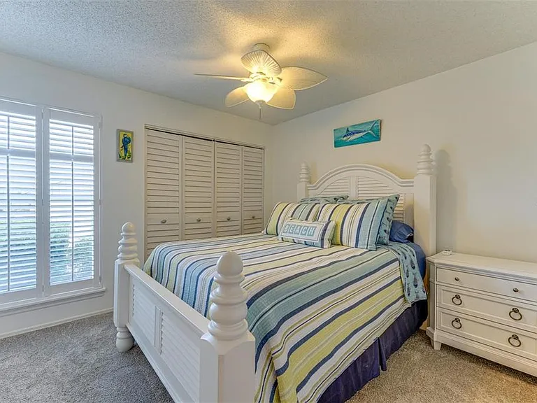 923 Sandpiper Cir #923 — Photo 23