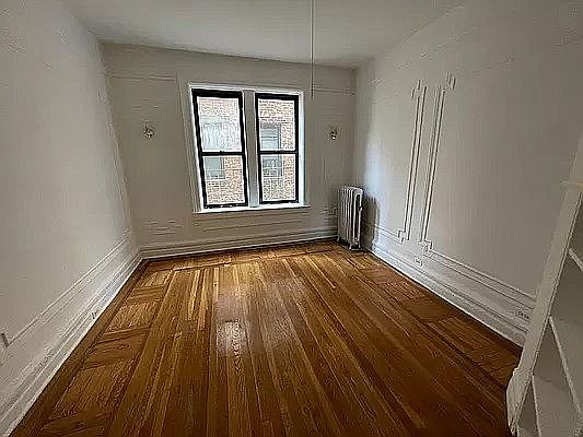 1st image of 41 Park Ter W APT C3