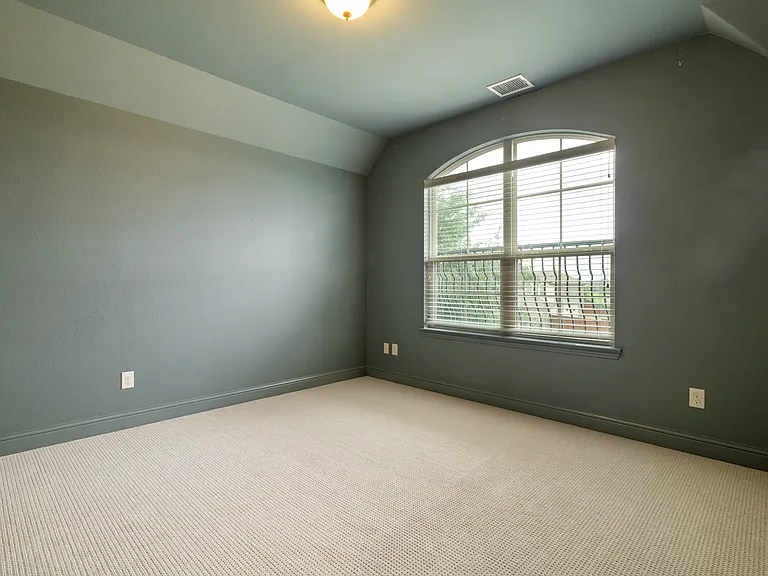 1040 Edgefield Ln — Photo 20