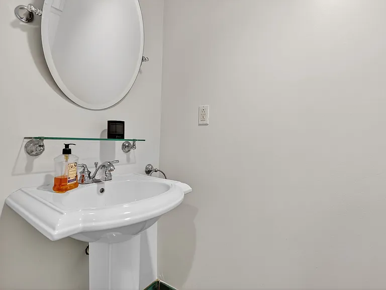 3005 McKinley St NW — Photo 24