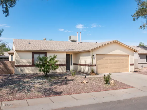 2733 W Firebrook Rd, Tucson, AZ 85741