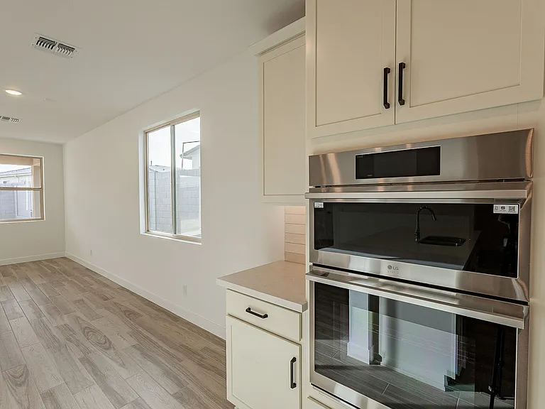21411 W Meadowbrook Ave — Photo 15