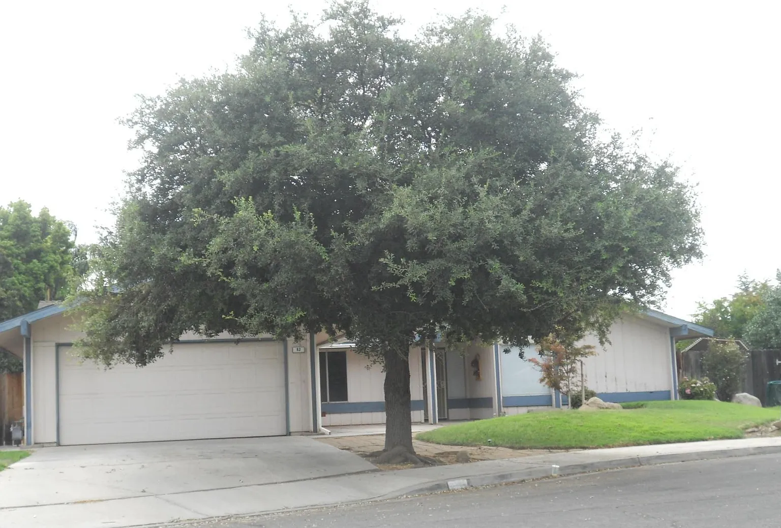 82 Whittier Ave photo 1