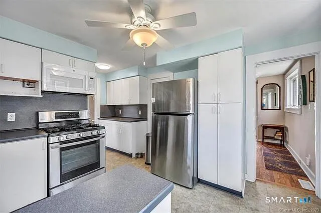 66 Oak Ave — Photo 16