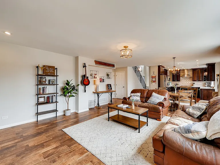 1020 Evergreen Ct — Photo 12