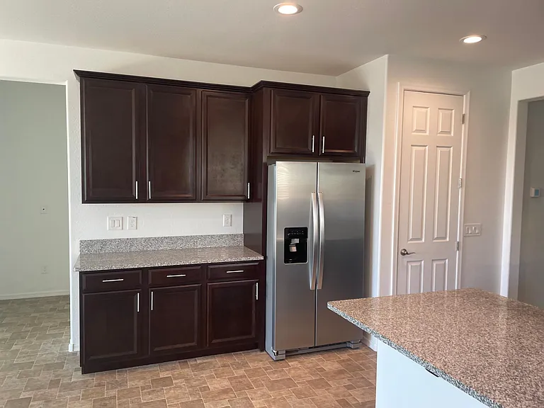 1643 E Paul Dr — Photo 9