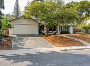 1842 School St, Moraga, CA