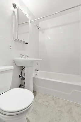 Rented by Cooper & Cooper Real Estate | media 7