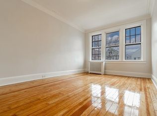 22 W 48th St, Bayonne, NJ 07002
