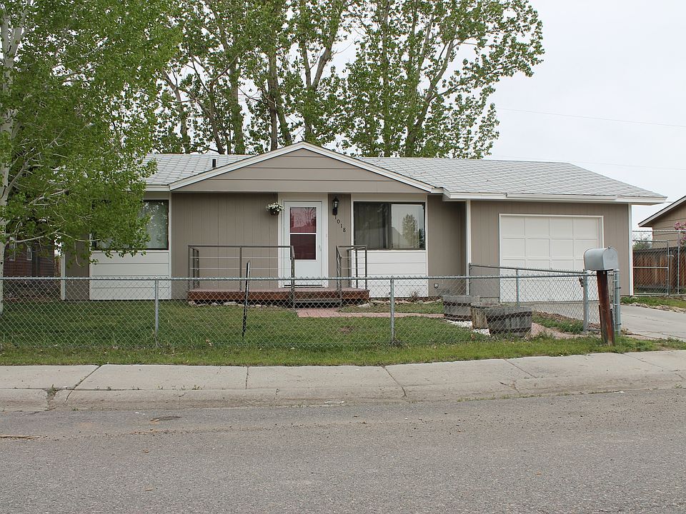 1st image of 1018 Flag Dr