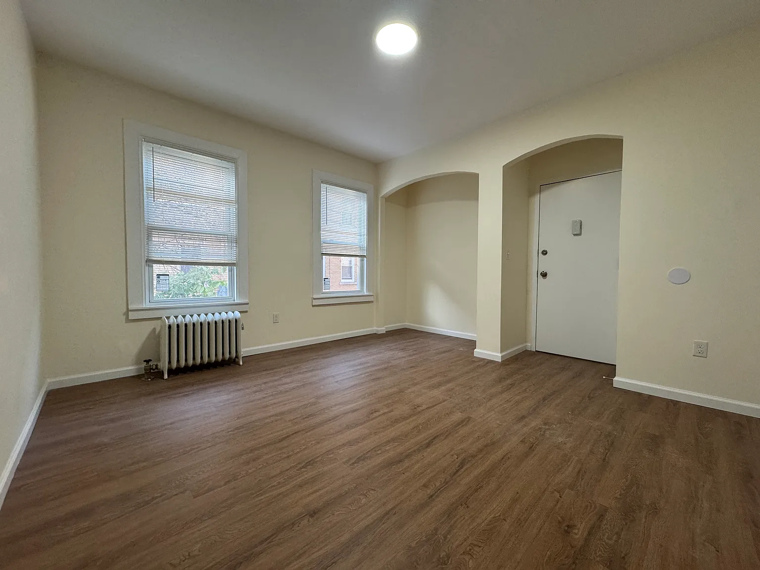 1 bed, 700 sqft, $1,195 — Photo 2