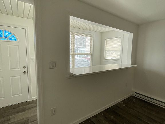 2nd image of 345 Johnston Ave Floor 1