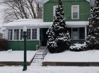 422 N Riley St APT B, Kendallville, IN 46755