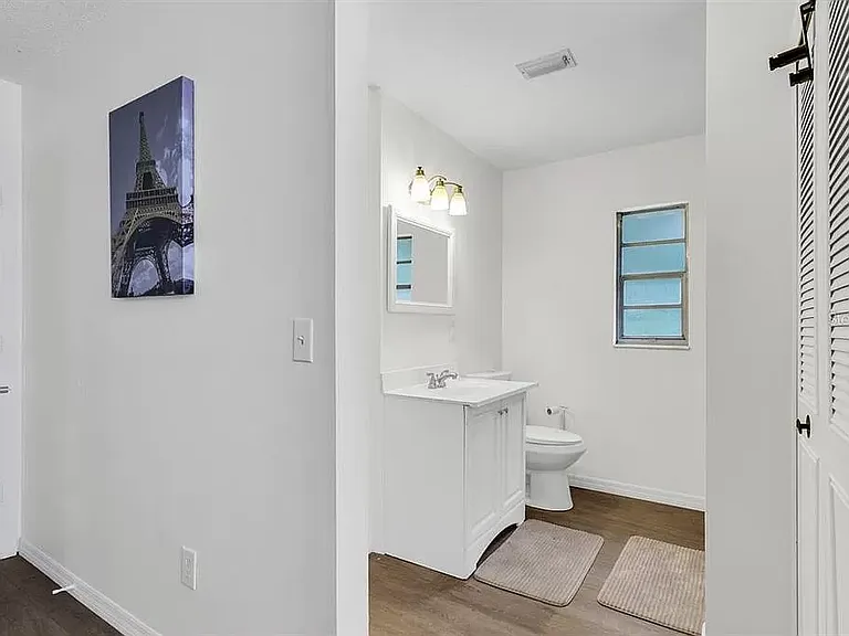 2207 Elizabeth Dr — Photo 11