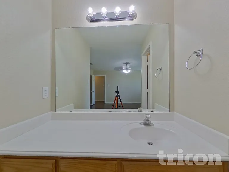 700 Stribling Cir — Photo 7
