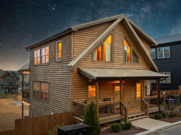 2832 Sequoia Rd, Pigeon Forge, TN 37863