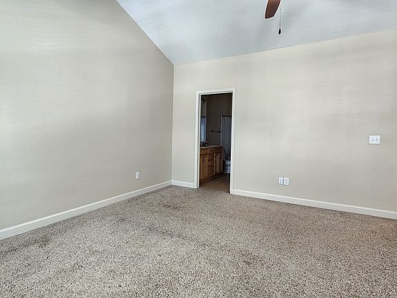 3rd image of 1915 D Fleming Rd