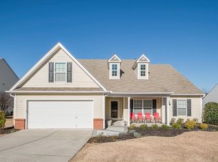 2502 Weycroft Ln, Dacula, GA 30019