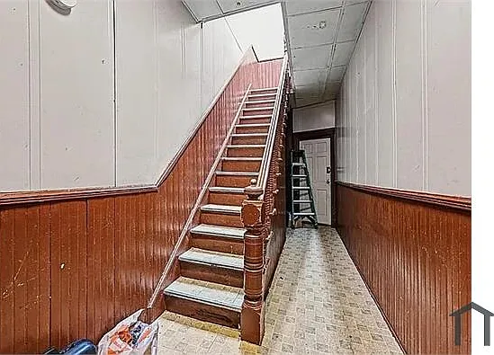 181 Atkins Ave — Photo 3