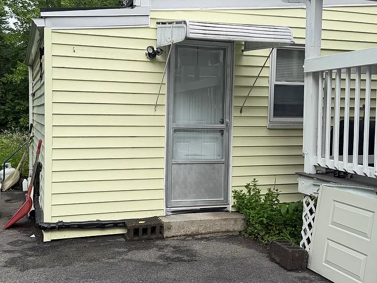 10 E Division St #1 — Photo 2