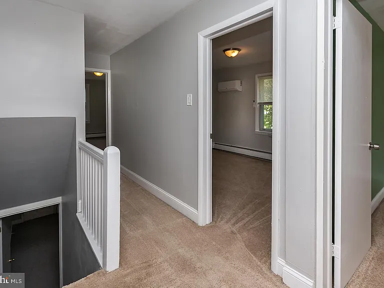 334 E Conestoga Rd — Photo 20