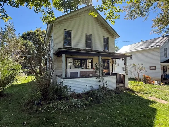 110 E Maple St, Marienville, PA 16239