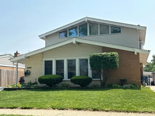 10021 Mulberry Ave, Oak Lawn, IL 60453