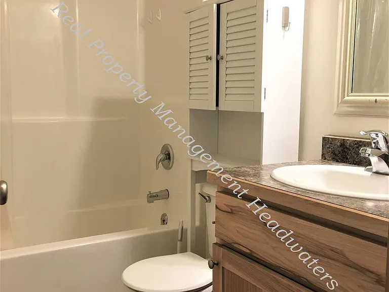 2147 Gold Ave — Photo 7
