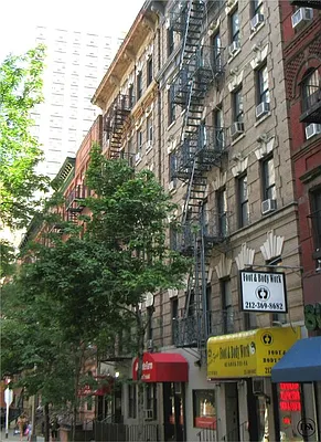 Rented by DSA Realty | media 23