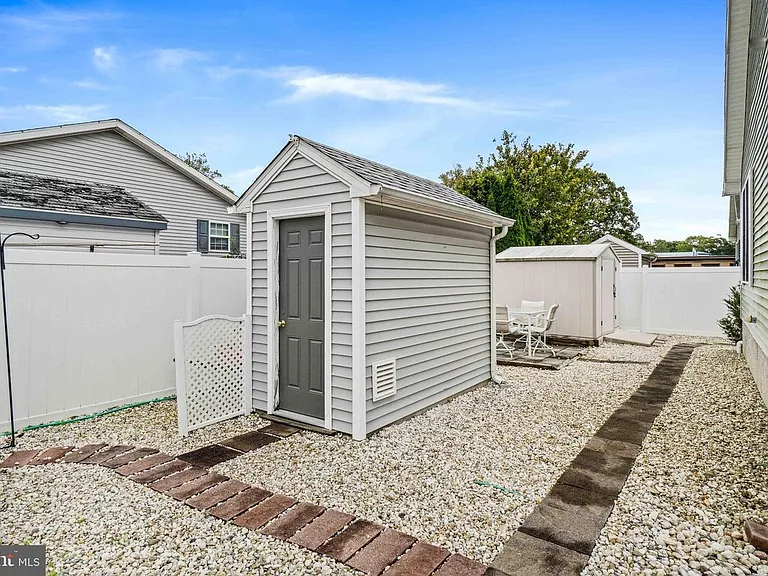 306 Rio Grande Ave — Photo 35