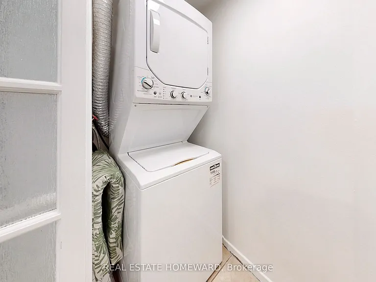 77 Maitland Pl #1827 — Photo 19