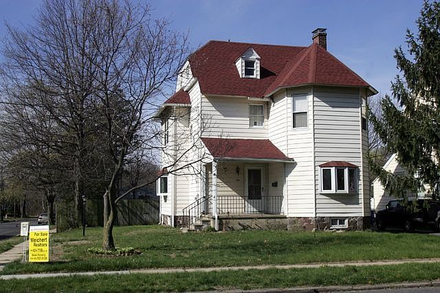 Corner property