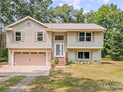 1428 E White Lake Dr, Twin Lake, MI, 49457