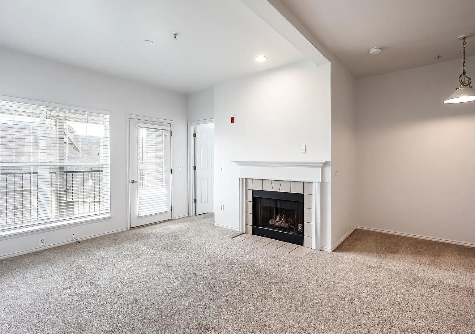 2 Level Canyon Creek Condo — Photo 3