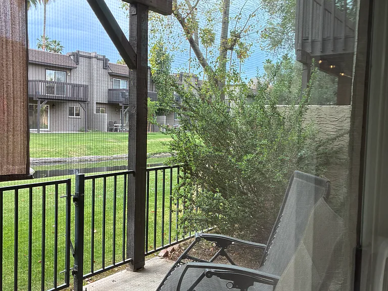 2208 W Lindner Ave — Photo 5