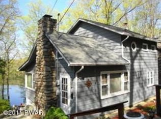 98 Paupack Point Rd, Hawley, PA 18428