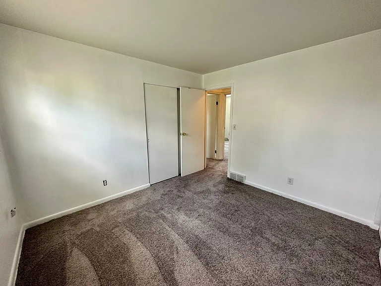 1942 Crooked Oak Dr — Photo 24