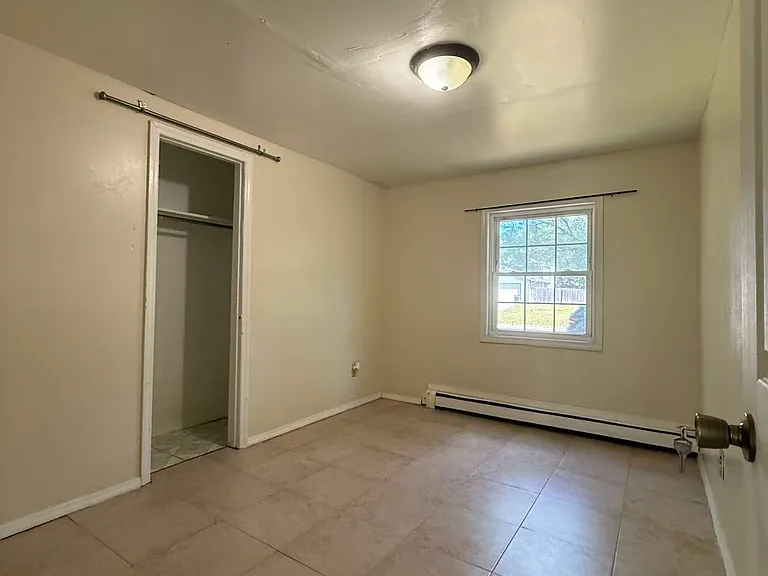 382 Jamaica Ave — Photo 9
