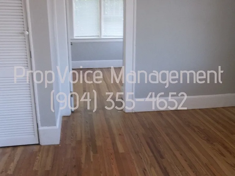 221 W 9th St — Photo 15