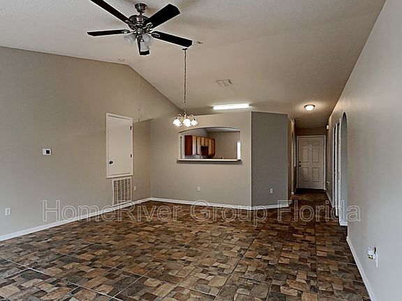 3rd image of 510 Lakeview Dr