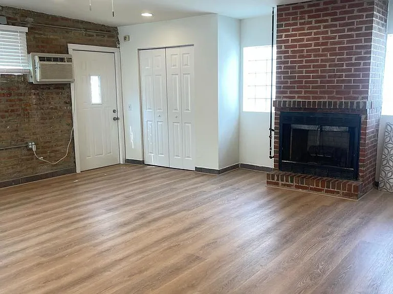 1526 N Artesian Ave #CH — Photo 3